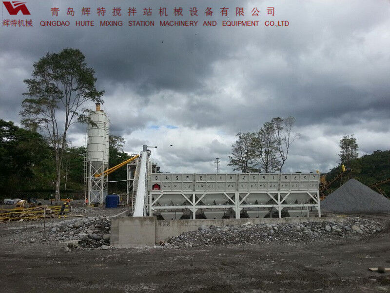 輝特混凝土攪拌站HZS90攪拌臂布置合理，攪拌性能強