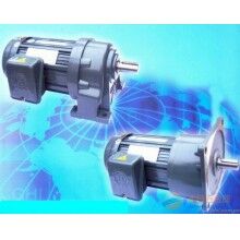 工廠專賣木工機械用優(yōu)質(zhì)GH32軸臥式齒輪減速電機 1.5KW三相減速電機多少錢一臺