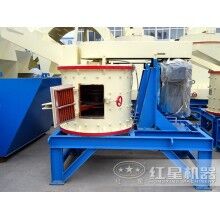 自行式沙石破碎機價格不貴，經(jīng)濟實惠ZQ82