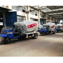 聞喜環(huán)?；炷翑嚢韫捃囆⌒?方攪拌車混凝土攪拌運(yùn)輸車多少錢